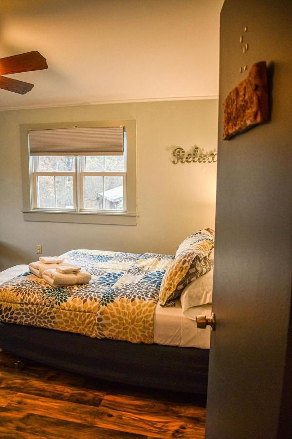 Brook Road Inn Goshen Экстерьер фото
