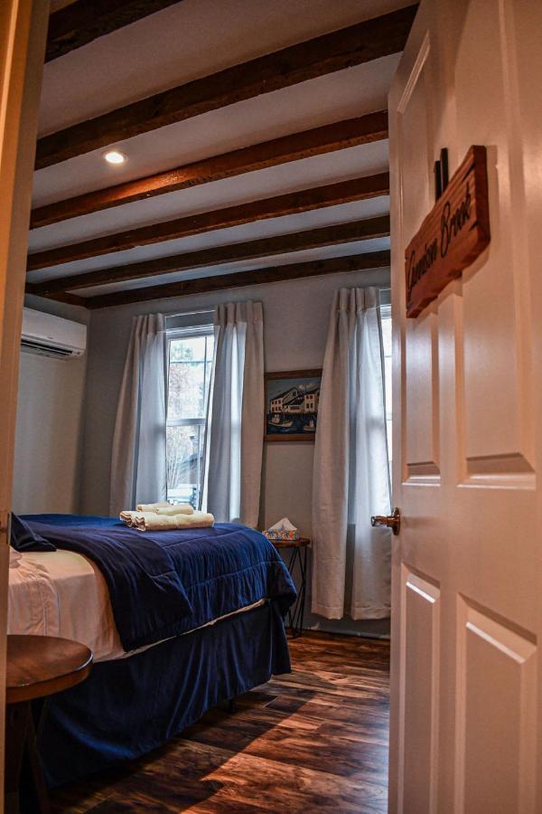 Brook Road Inn Goshen Экстерьер фото